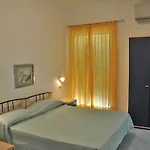Tre Sorelle Hotell 3*