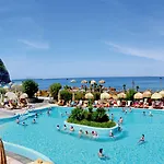 Tre Sorelle Hotell 3*