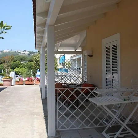 Otel Tre Sorelle Sant'Angelo (Isola d'Ischia)