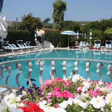 Hotell Tre Sorelle Sant'Angelo (Isola d'Ischia)