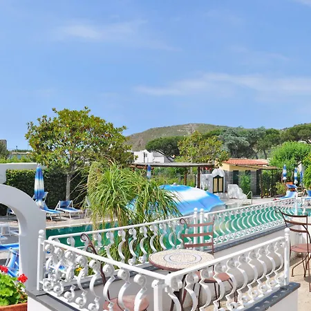 Tre Sorelle Otel