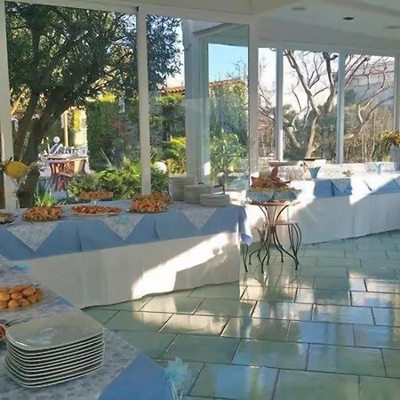 Tre Sorelle Otel Sant'Angelo (Isola d'Ischia)