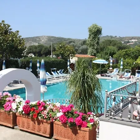 Tre Sorelle Otel Sant'Angelo (Isola d'Ischia)